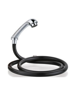 Bruser med slange til...