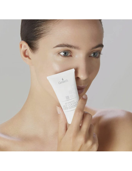 RE-WHITE AGE CONTROL Ansigtspeeling, mekanisk-enzymatisk effekt 50ml