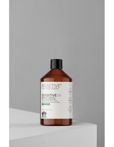 BIOAKTIV SENSITIV Shampoo til tør og kløende hud, balancerende 250 ml